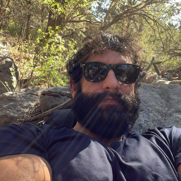 Meet your Posher, Ryan - Picture 4 of 5